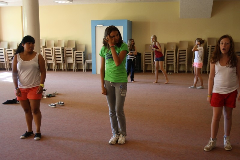 Village Camps International Summer Camp Leysin, Switzerland 2025-08-09 https://www.villagecamps.com/journals_admin/images/708-20-dance (16).jpg